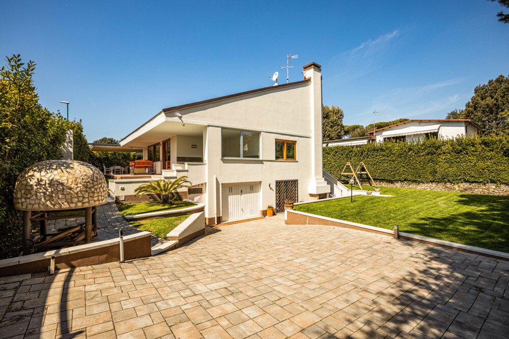 Villa a Tirrenia, Toscana, Italia 2 - 14058821