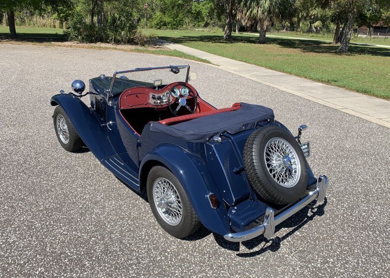 Body Off Restoration  Incredible Color Combination  Right Hand Drive! in Clearwater, United States 3 - 14061556