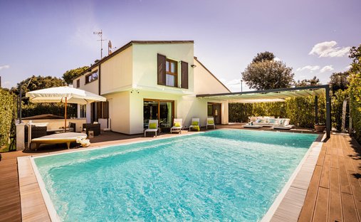 Villa a Tirrenia, Toscana, Italia 1