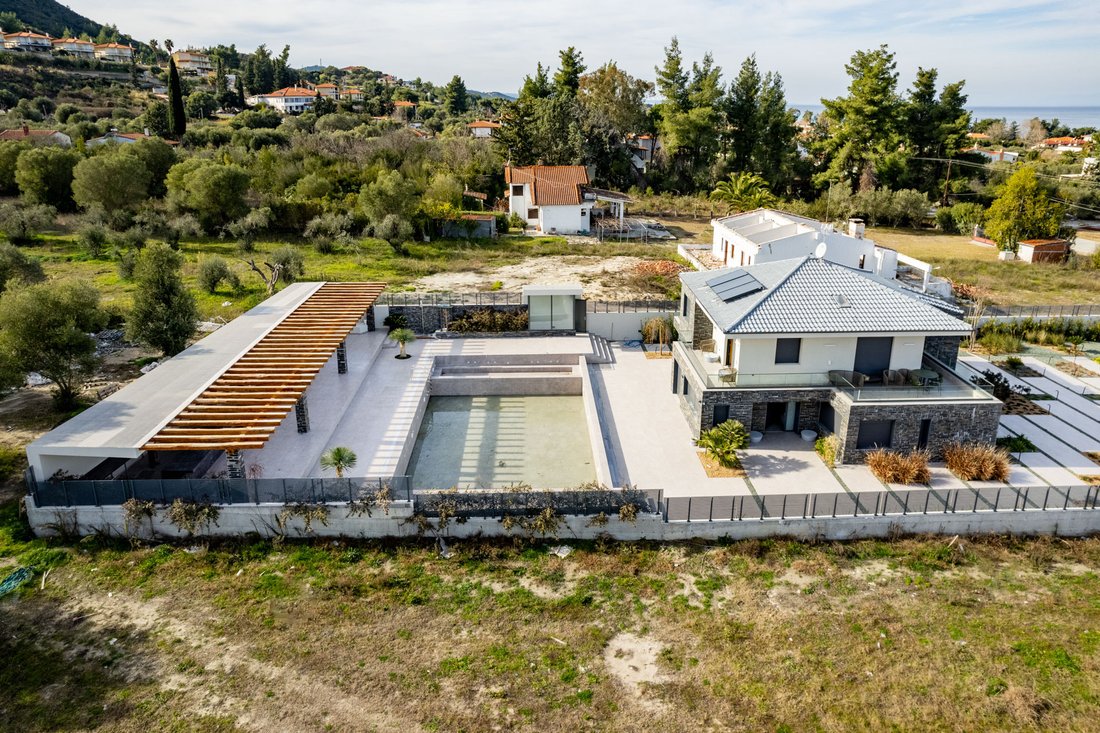 Villa in Nea Propontida, Macedonia and Thrace, Greece 2 - 13662715