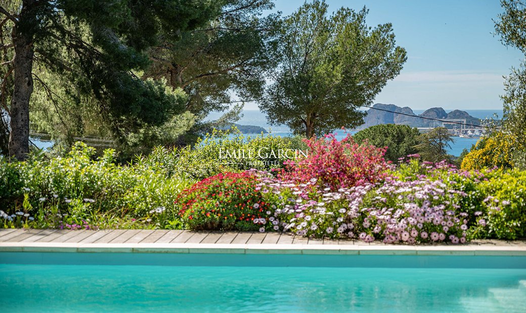 House With Sea View And In La Ciotat, Provence Alpes Côte D'azur ...