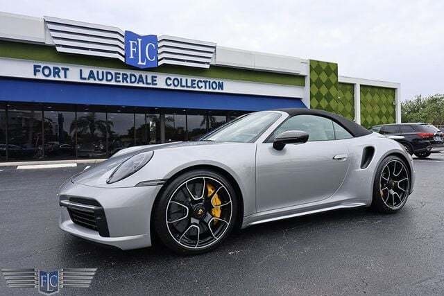 Cabriolet in Pompano Beach, FL, United States 5 - 14056544