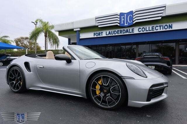 Cabriolet in Pompano Beach, FL, United States 4 - 14056544