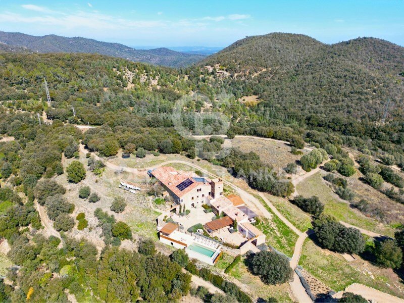 House in Quart, Catalonia, Spain 3 - 14057094