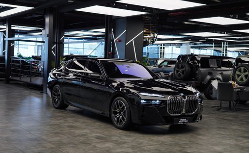 2023 BMW 735  in Dubai, United Arab Emirates 1