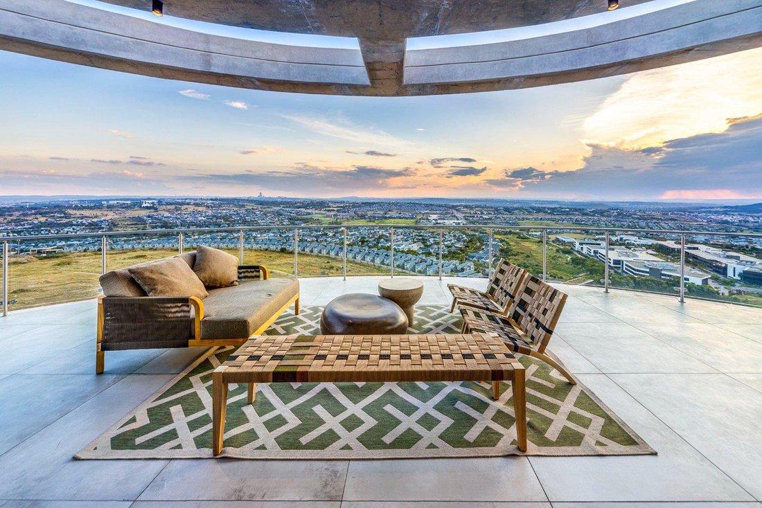 Penthouse in Halfway House Estate, Gauteng, South Africa 1 - 14066675