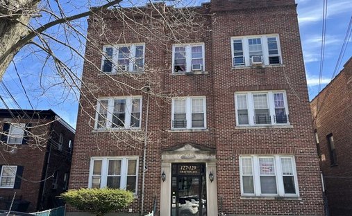 House in Newark, New Jersey, United States 1