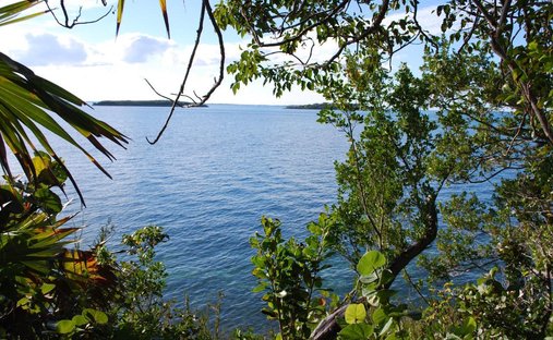 Terreno a Elbow Cay, Central Abaco, Bahamas 1