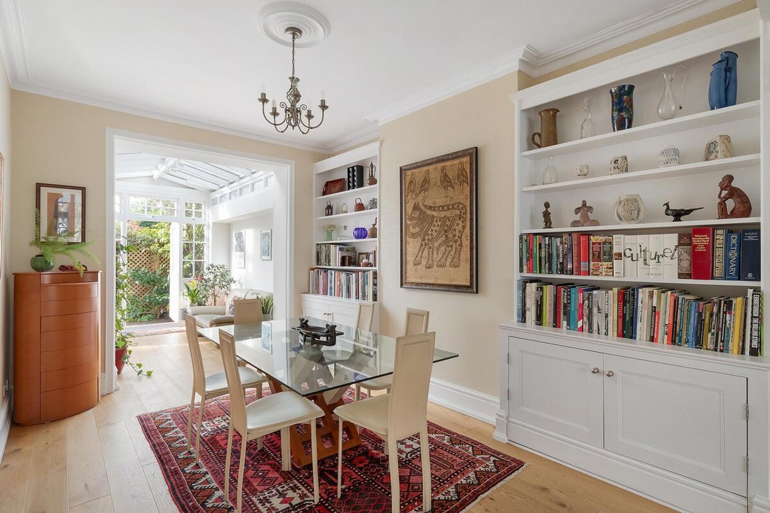 House in Turnham Green, Hounslow, England 5 - 14070724