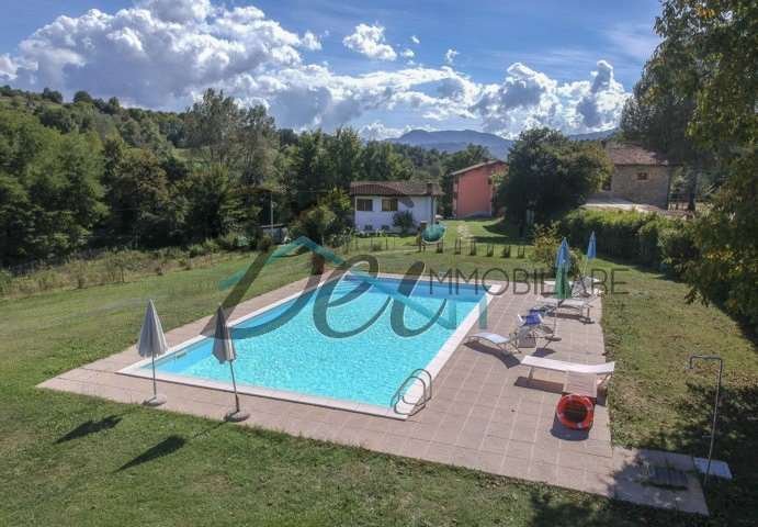 Farm Ranch in Castiglione di Garfagnana, Tuscany, Italy 1 - 14071568