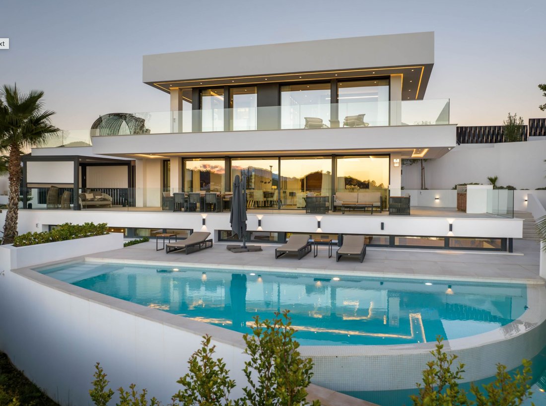 Villa in Nueva Andalucia, Marbella, Spain 1 - 14073016