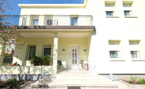 Villa a Isola dei Conventi, Veneto, Italia 1