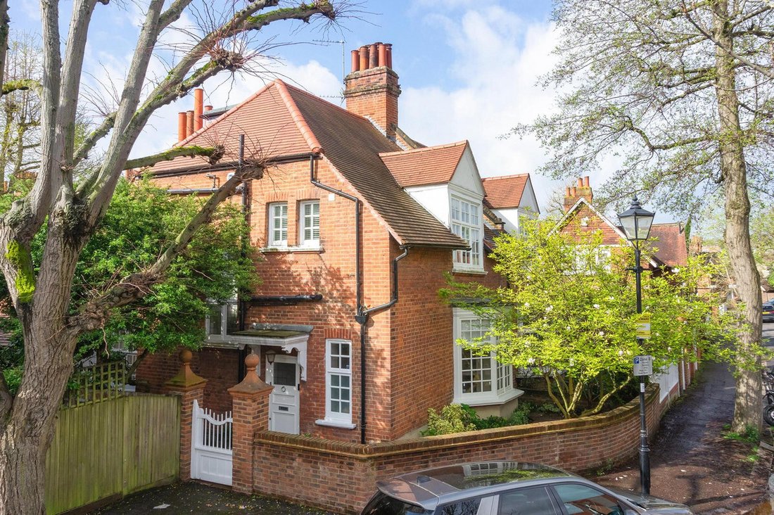 House in Turnham Green, Hounslow, England 1 - 14070724