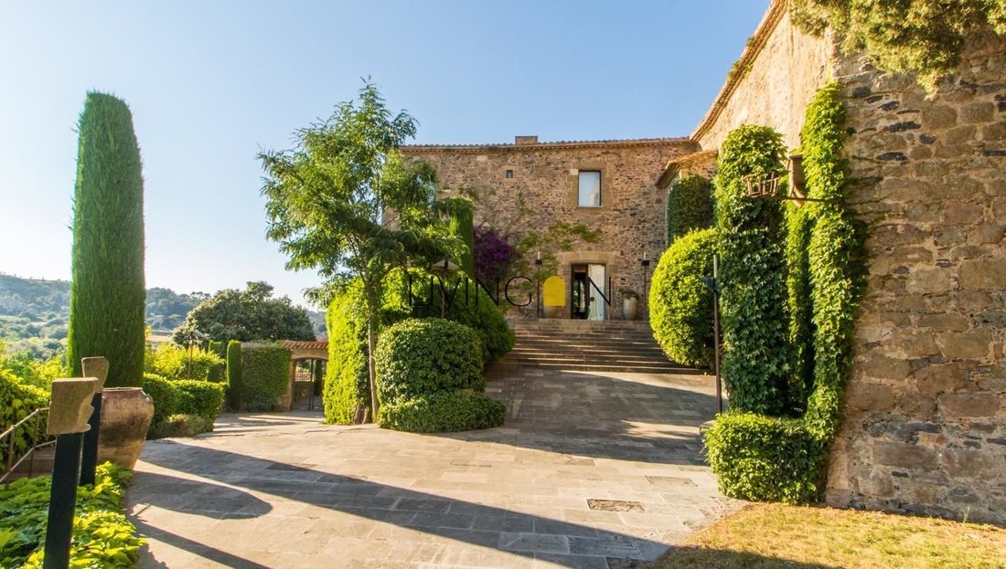 Country House in Foixa, Catalonia, Spain 2 - 14071613