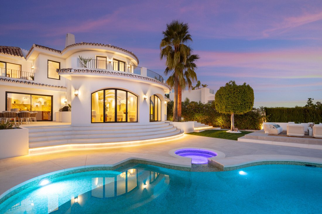 Villa in Nueva Andalucia, Marbella, Spain 3 - 14073442