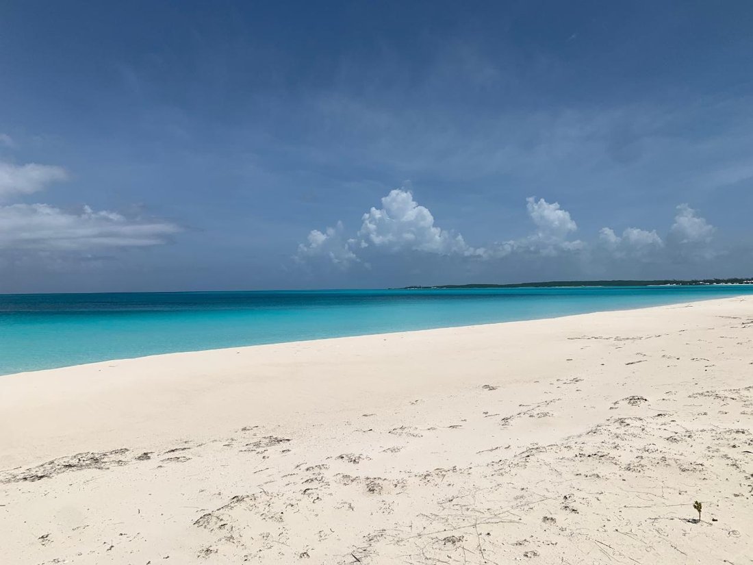 Terrain à Glenton Settlement, Long Island, Bahamas 1 - 14071110