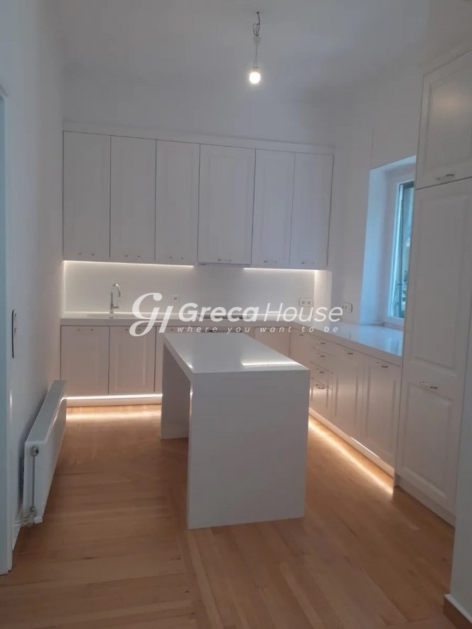 Apartment in Sunoikia Kolonakiou, 1st District of Athens, Athens 4 - 14070035