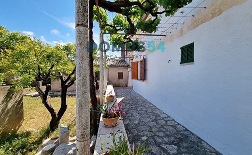 Villa en Selva, Islas Baleares, España 1
