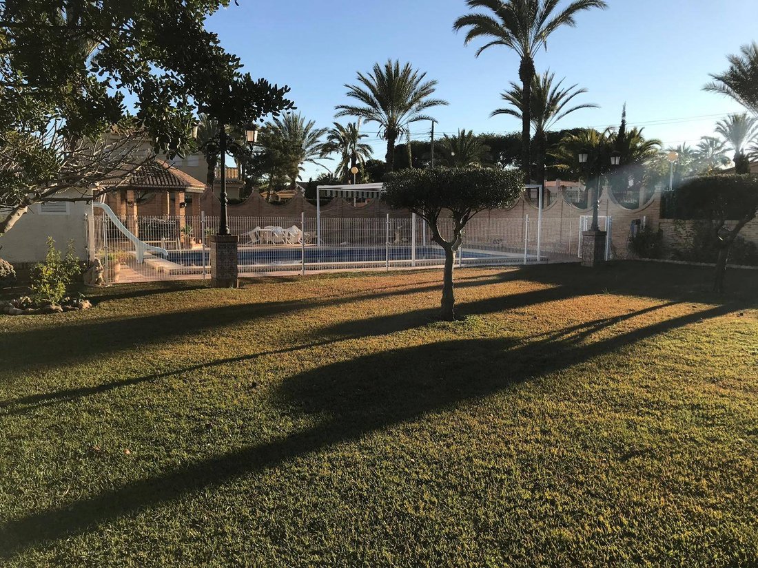 Chalet in Cabo Roig, Orihuela, Valencian Community 3 - 11996906