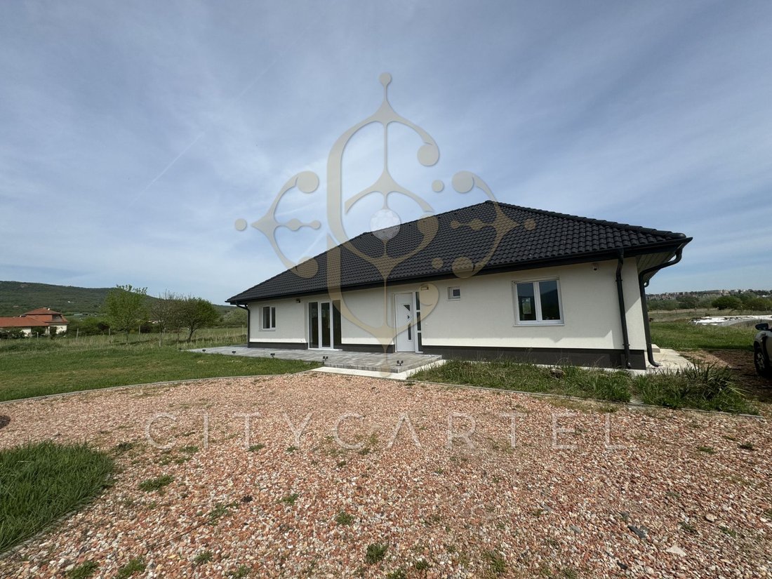 House in Pomáz, Hungary 1 - 14073670