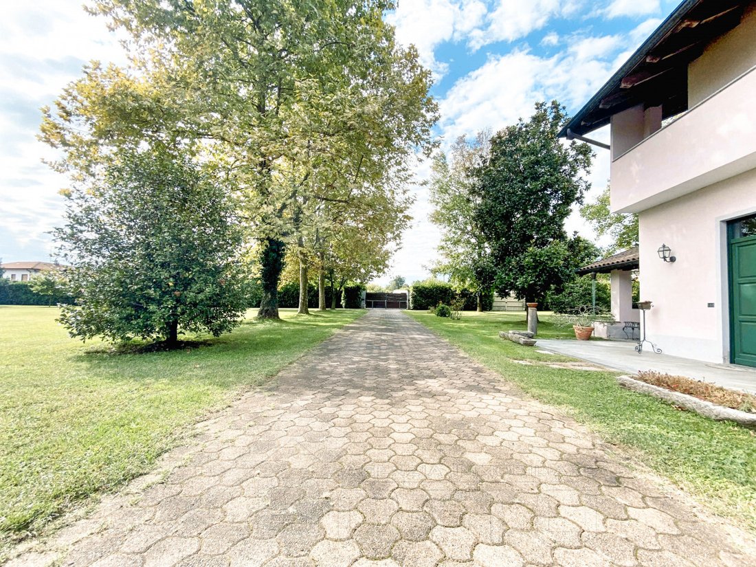 House in Suno, Piedmont, Italy 4 - 13290406