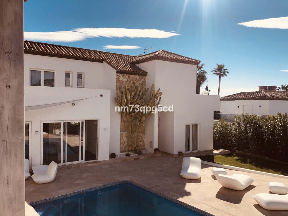 Villa in Puerto Banus, Marbella, Spain 2 - 11283802