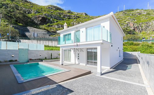 Villa a Machico, Madera, Portogallo 1