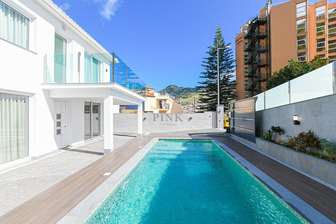 Villa in Machico, Madeira, Portugal 2 - 14075335