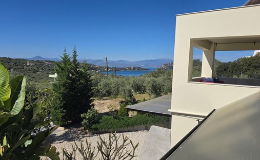 Villa in Community of Loutraki - Perachora, Loutraki - Perachora, Greece 1