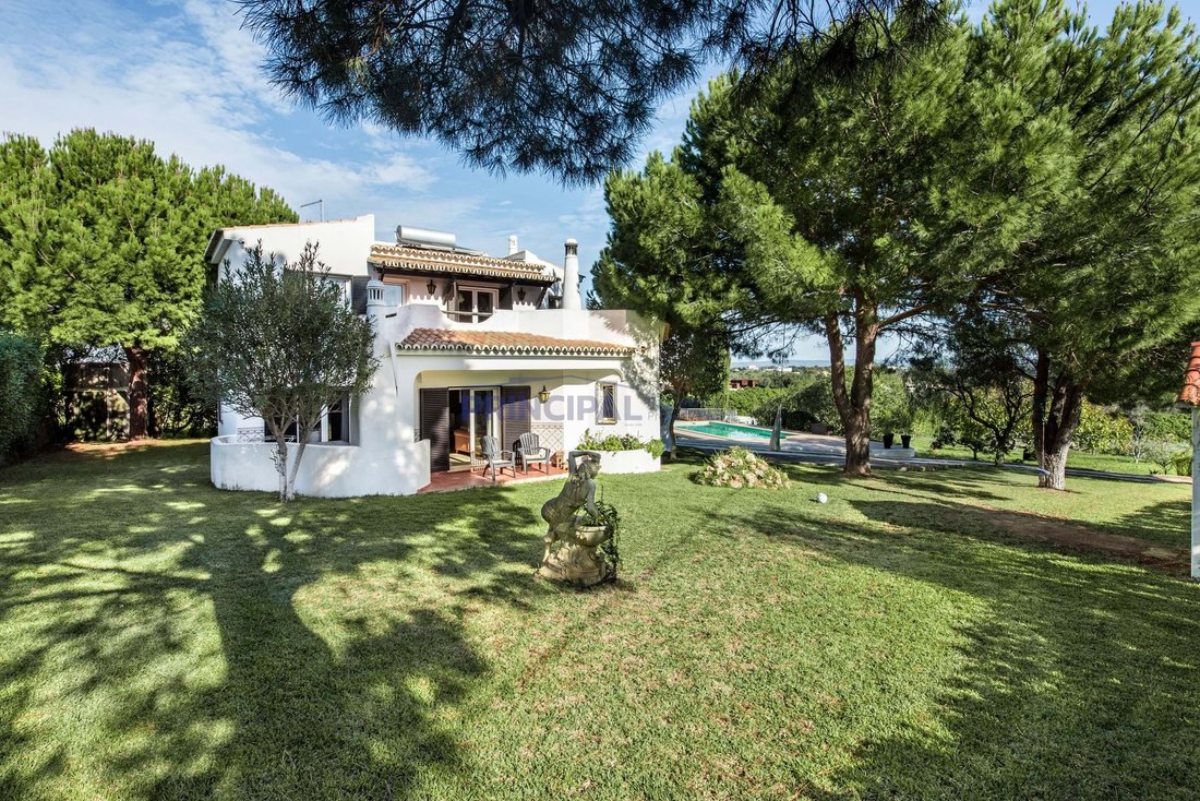 Villa in Alcantarilha, Algarve, Portugal 1 - 14075336