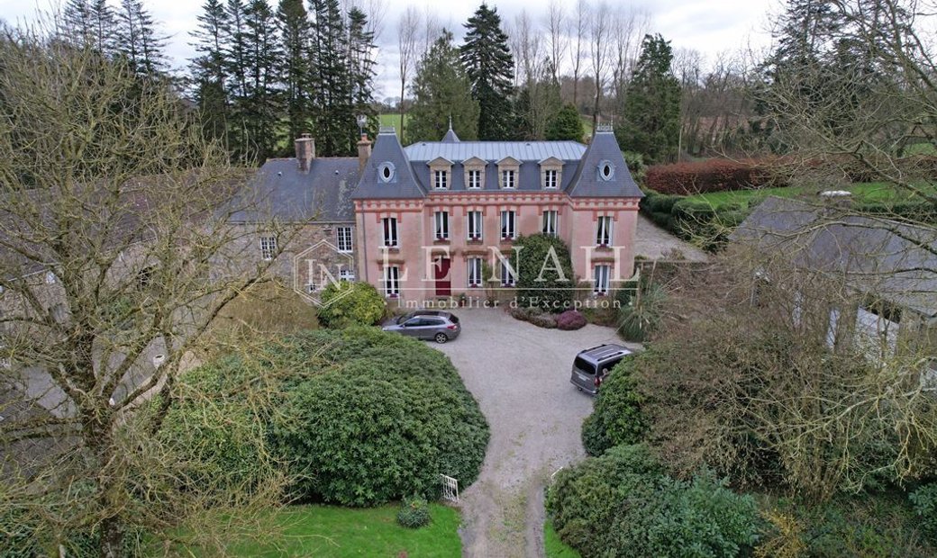 Beautiful 19th C. Property In In Cherbourg En Cotentin, Normandy