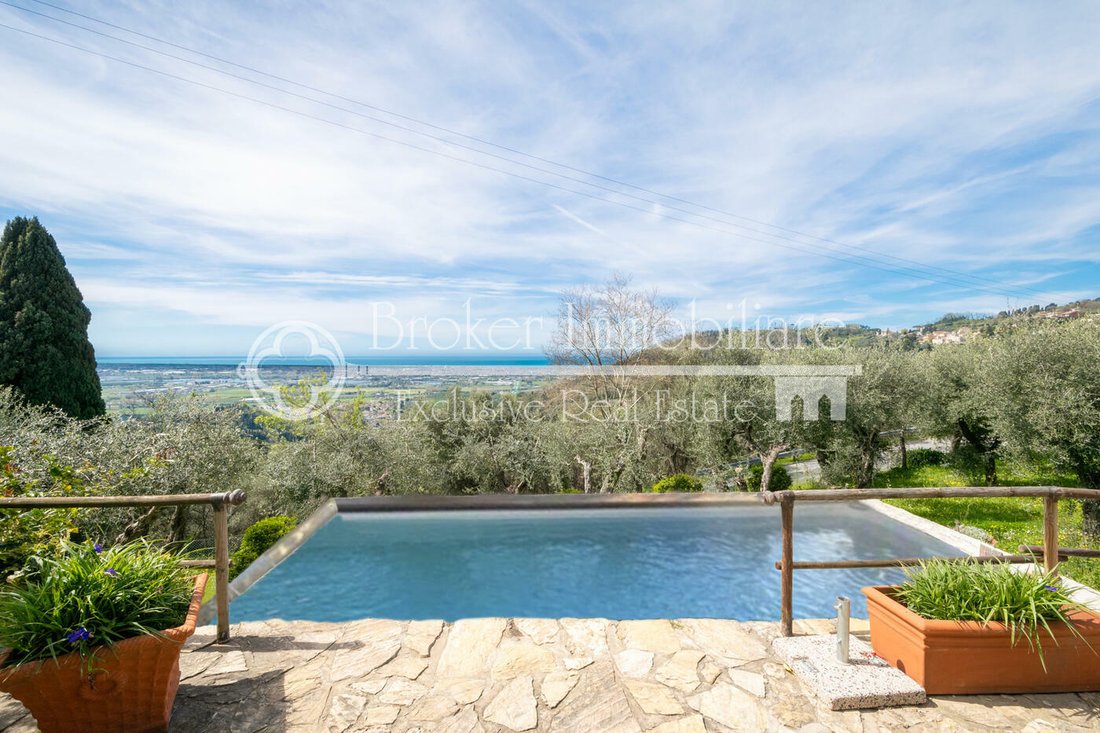 Villa Vanessa A Massarosa In Piano Di Mommio Tuscany Italy For Sale