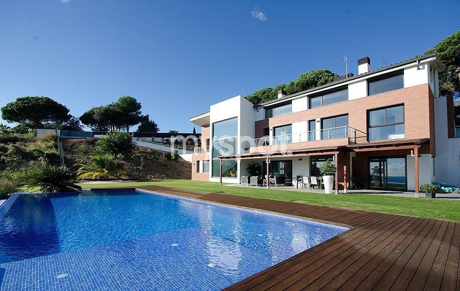 Villa in Sant Andreu de Llavaneres, Catalonia, Spain 3 - 14076687