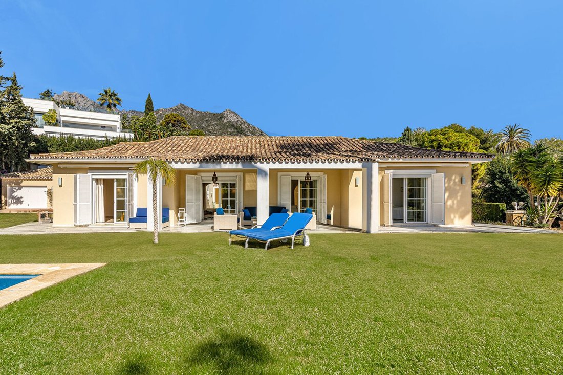 Villa in Sierra Blanca, Marbella, Spain 3 - 14077003