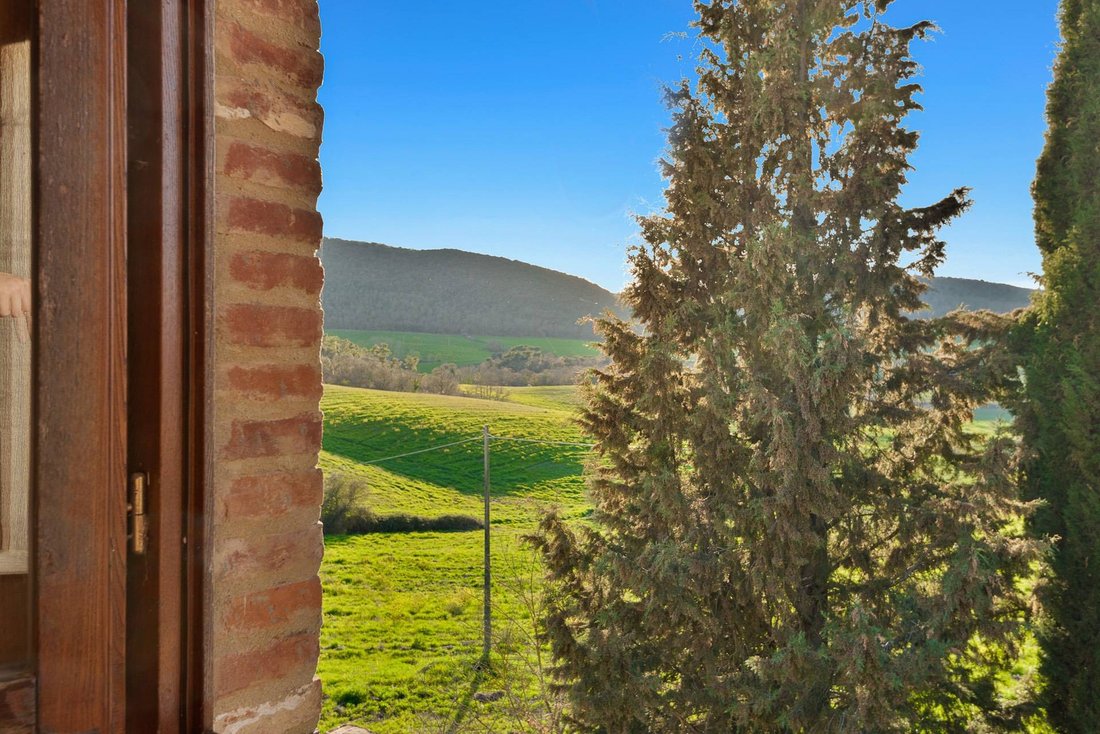 Country House in Trequanda, Tuscany, Italy 2 - 14077815