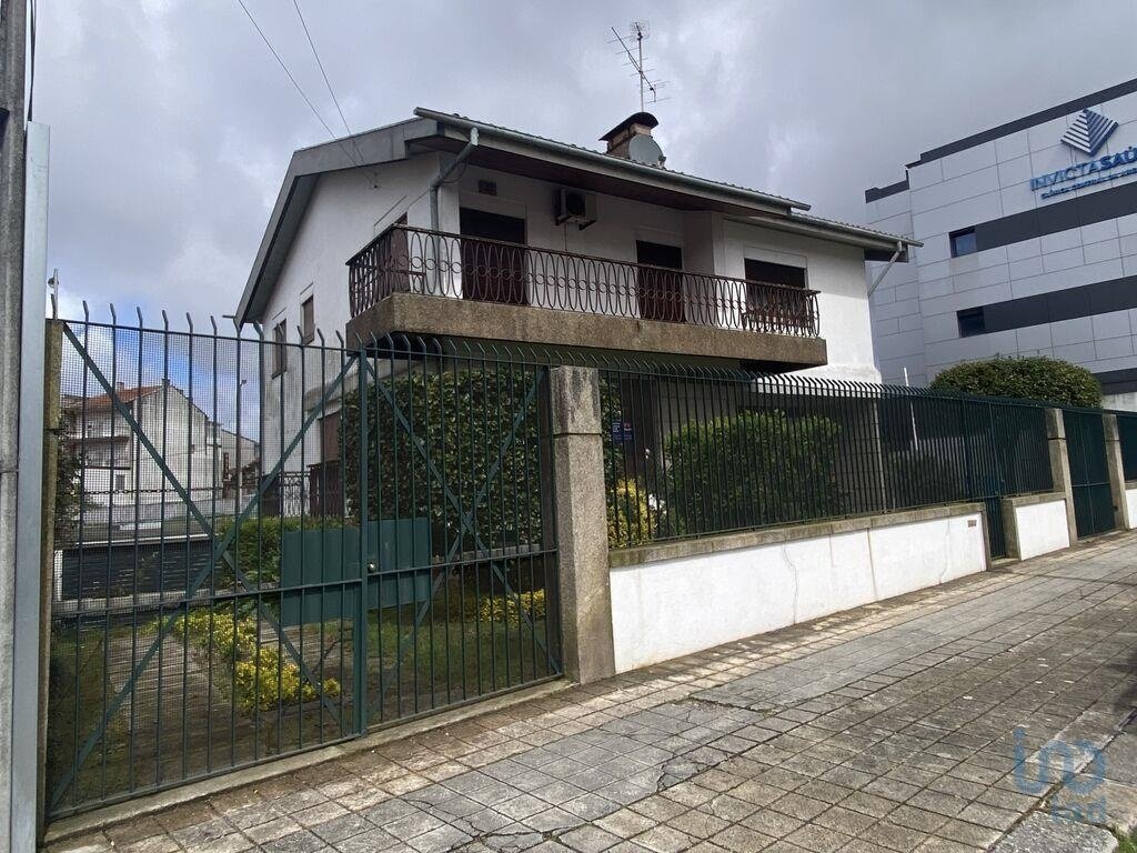 Townhouse in Paranhos, Porto District, Portugal 1 - 13329607