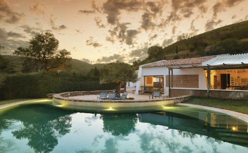 Estate in Bordeira, Algarve, Portugal 1