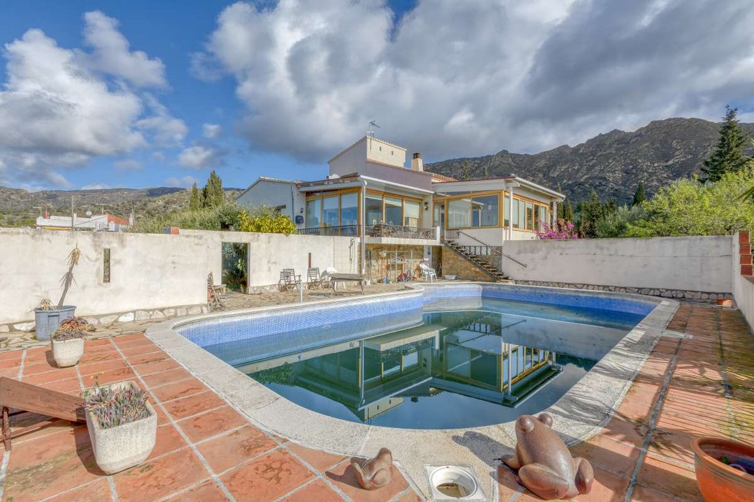 Villa in Palau-saverdera, Catalonia, Spain 1 - 14083176