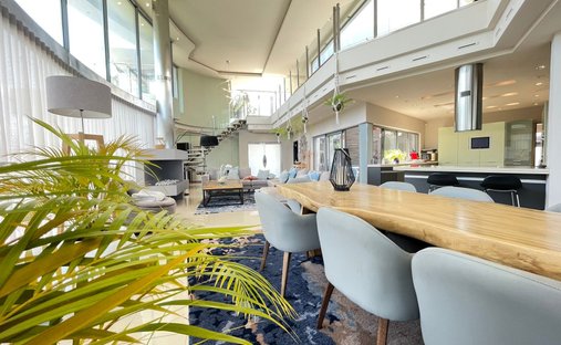 House in Cape Town, Western Cape, South Africa 1