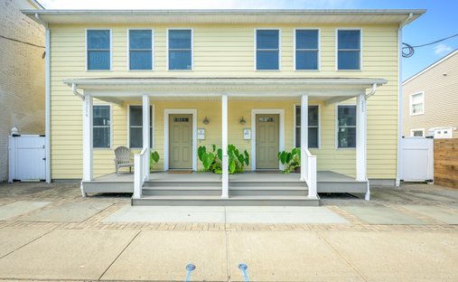 House in Hudson, New York, United States 1