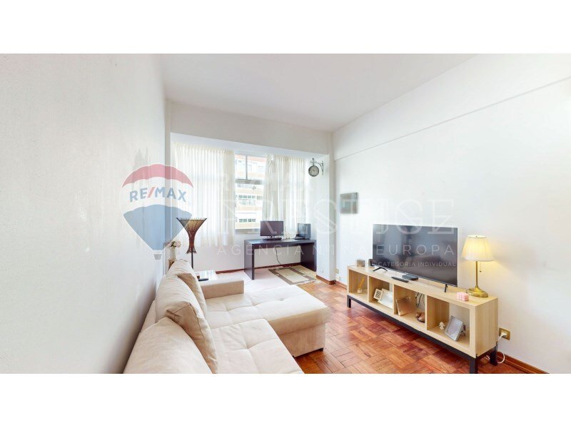 4 Bedroom Apartment, With 2 Balconies In In Lissabon, Lissabon ...