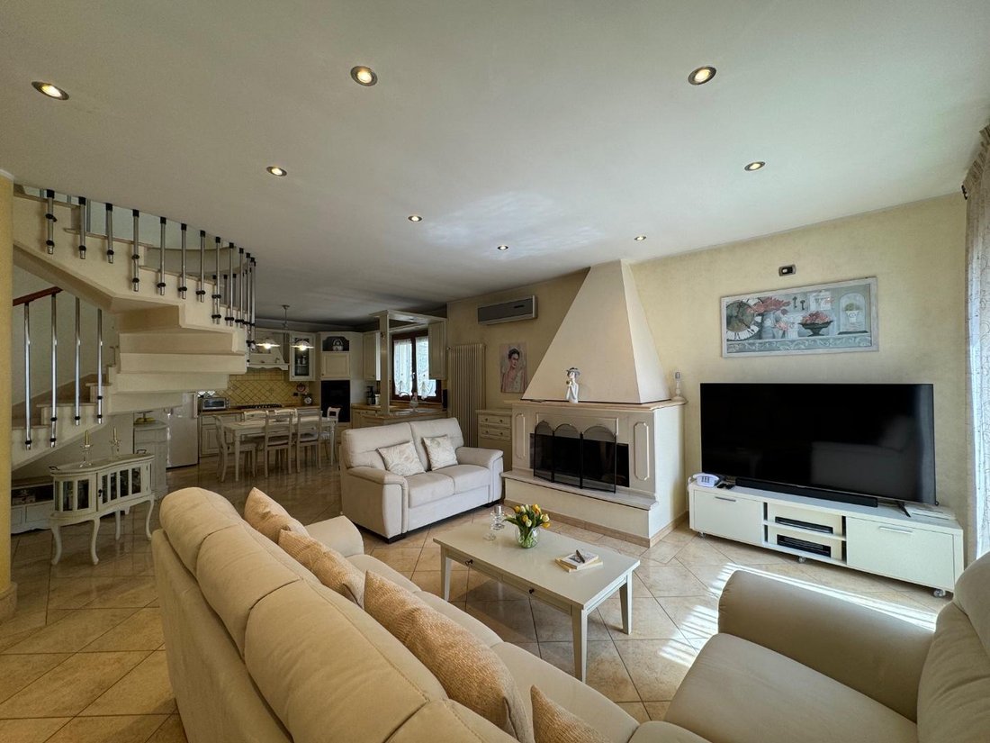 Villa in Viareggio, Tuscany, Italy 1 - 14082838