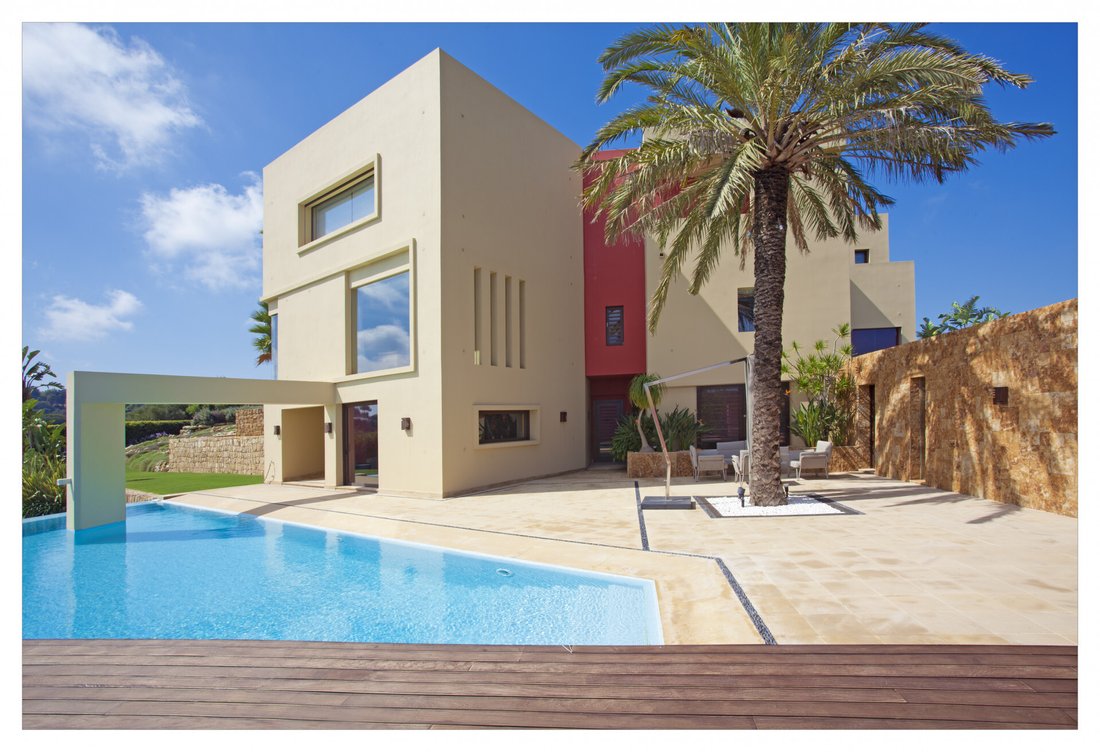 Villa in Sotogrande, San Roque, Andalusia 1 - 14081659