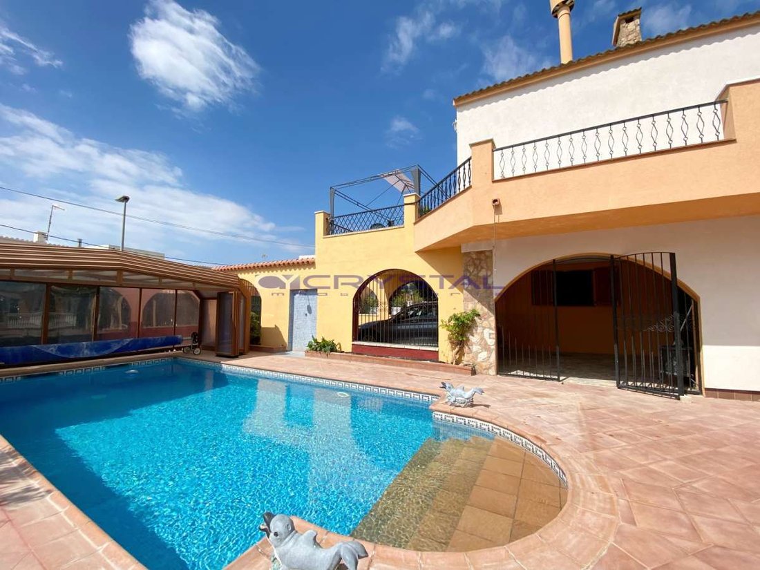 Villa in Roses, Catalonia, Spain 1 - 14083168
