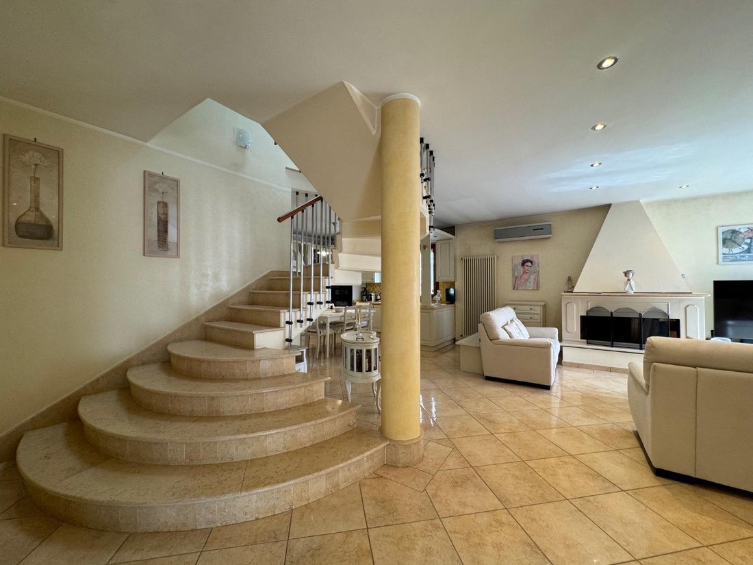 Villa in Viareggio, Tuscany, Italy 5 - 14082838