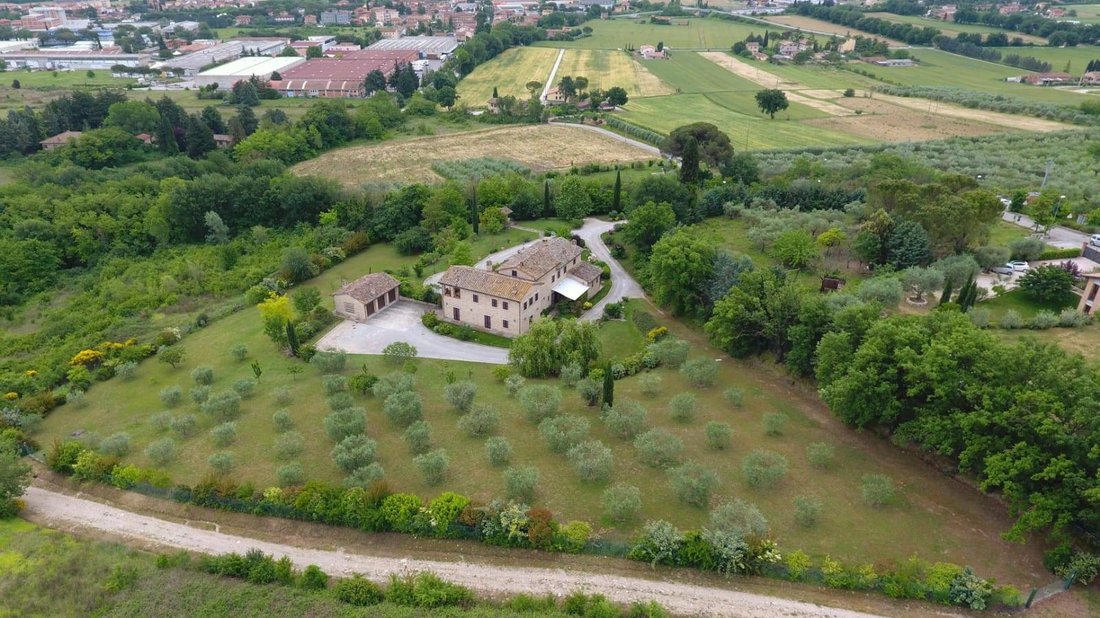 Villa in Montebello, Perugia, Italy 5 - 14083364