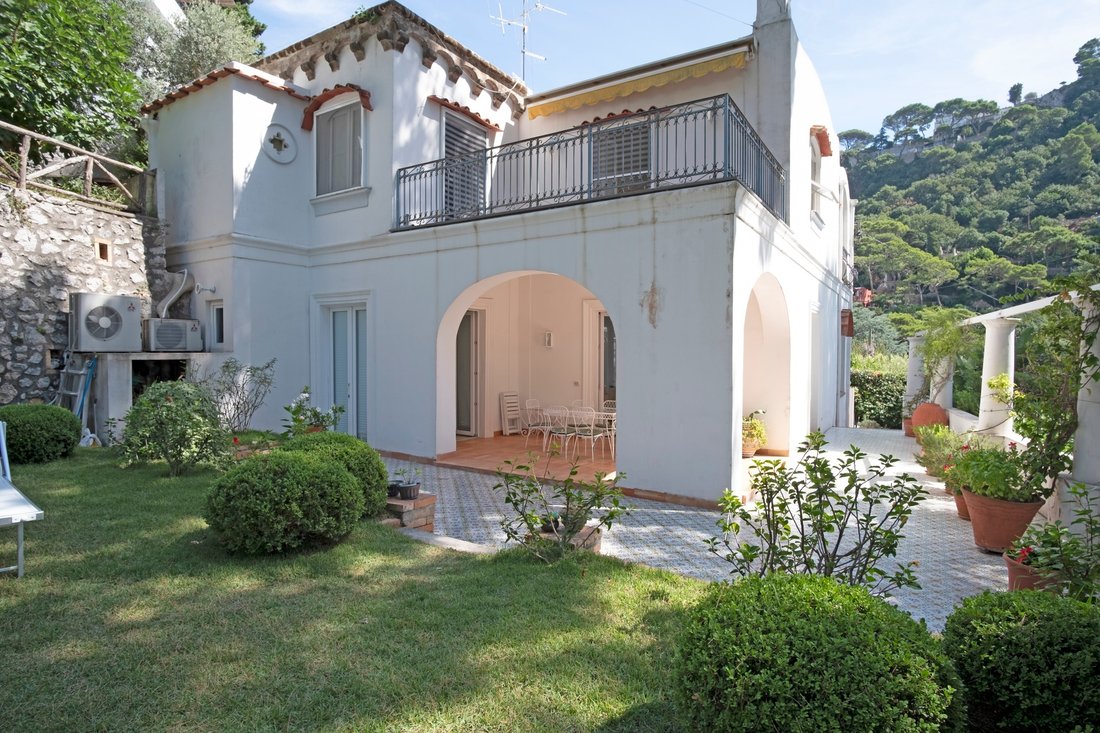 Villa in Capri, Campania, Italy 1 - 14081401