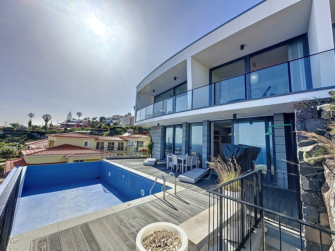 Villa in Reed, Madeira, Portugal 1 - 13978021