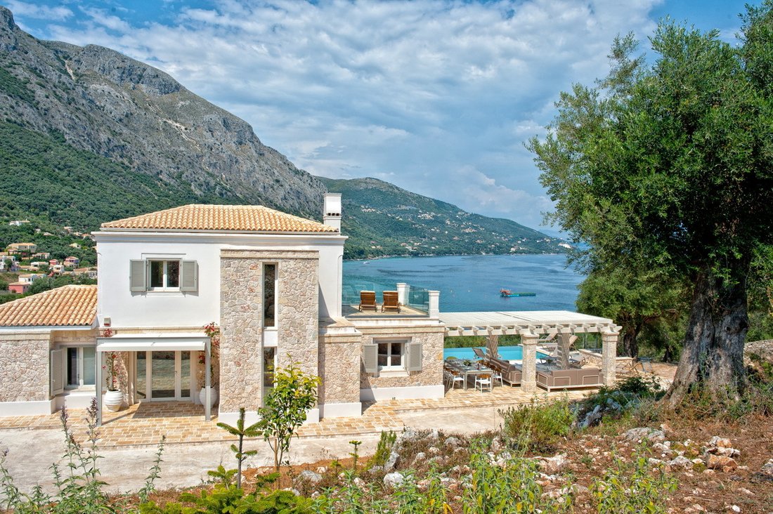 Villa in Corfu, Peloponnese, Western Greece and the Ionian, Greece 2 - 14085207