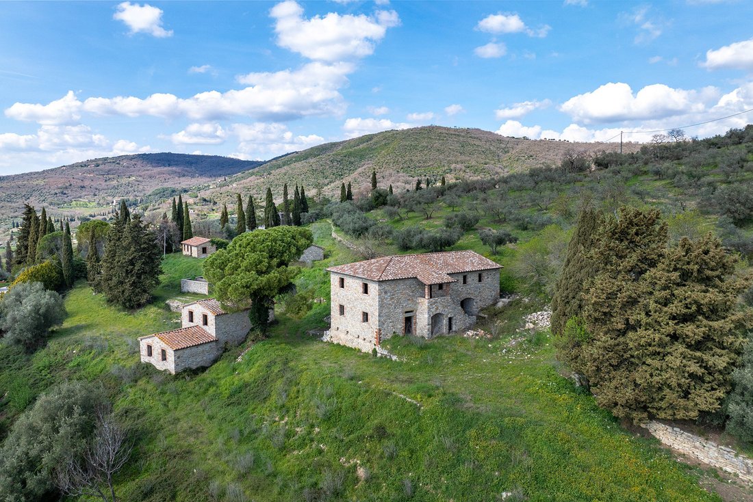 Whispers of the Middle Ages: A Lakeside Castle Crown in Umbria’s Golden Light